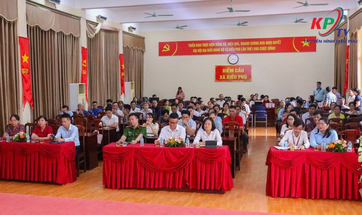 Kiều Ph&uacute; triển khai cao điểm 100 ng&agrave;y chuyển đổi số, ra mắt m&ocirc; h&igrave;nh Chợ số, Tuyến đường số - Ảnh 2.
