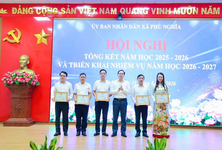 Phú Nghĩa tổng kết năm học 2025-2026, triển khai nhiệm vụ năm học 2026-2027 - Ảnh 11.