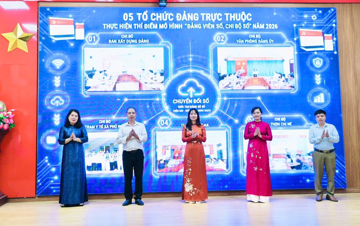 Phú Nghĩa ra mắt mô hình thí điểm “Đảng viên số, Chi bộ số” - Ảnh 5.