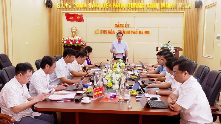 ĐỒNG CHÍ UVBTV, CHỦ NHIỆM ỦY BAN KIỂM TRA THÀNH ỦY HÀ NỘI LÀM VIỆC VỚI LÃNH ĐẠO 4 XÃ ỨNG HOÀ, ỨNG THIÊN, VÂN ĐÌNH VÀ HOÀ XÁ. - Ảnh 1.