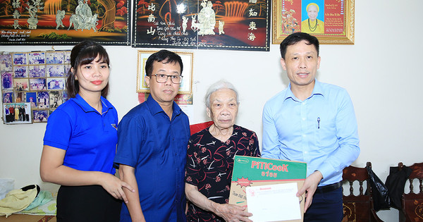 Báo Hànộimới thăm, tặng quà gia đình chính sách tại các huyện Mỹ Đức, Ứng Hòa và Thạch Thất