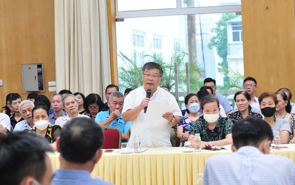 Cử tri Đỗ Duy Long, phường Trần Hưng Đạo nêu ý kiến