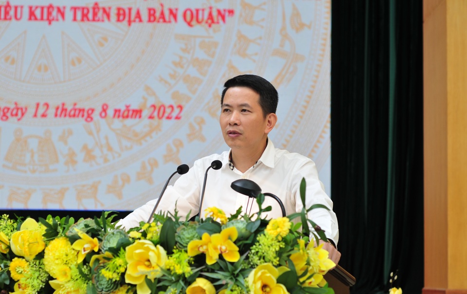 Chủ tịch UBND quận Hoàn Kiếm Phạm Tuấn Long trả lời ý kiến cử tri