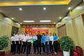 Ngân hàng Chính sách xã hội Thành phố Hà Nội chia sẻ khó khăn với người dân trên địa bàn xã Trung Giã, Đa Phúc trong đợt lũ vừa qua.