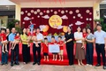 Sơn Tây tặng quà các cháu thiếu nhi dịp Tết Trung thu