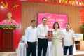 Nhà xuất bản Hà Nội: tặng hơn 700 đầu sách cho thư viện Trường Tiểu học Hoàng Văn Thụ và Trường Tiểu học Hữu Văn
