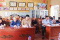 Đồng chí Phùng Văn Tài- Phó Bí thư Thường trực Đảng uỷ xã Quốc Oai dự sinh hoạt chi bộ tại thôn Phượng Cách 3