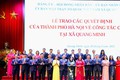 Bí thư Thành ủy Hà Nội Bùi Thị Minh Hoài trao quyết định về công tác cán bộ tại xã Quang Minhh