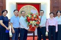 Báo Hànội mới thăm, chúc mừng các phường Long Biên, Việt Hưng, Phúc Lợi