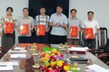 ĐẢNG ỦY CÁC CƠ QUAN ĐẢNG XÃ PHÚC SƠN TỔ CHỨC HỘI NGHỊ CÔNG BỐ VÀ TRAO CÁC QUYẾT ĐỊNH THÀNH LẬP CHI BỘ VÀ CÔNG TÁC CÁN BỘ