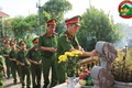 Công an xã Phú Cát tổ chức dâng hương tại các nghĩa trang liệt sỹ nhân kỷ niệm 78 năm ngày thương binh – liệt sỹ (27/7/1947 – 27/7/2025)

