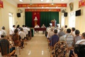 Phó Bí thư thường trực Đảng ủy Khuất Hữu Tuấn dự sinh hoạt chi bộ thôn Đồng Tâm