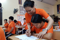 Người phụ nữ hơn một thập kỷ dành trọn yêu thương cho trẻ em khuyết tật