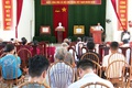 Đồng chí Bí thư Đảng uỷ xã Phú Xuyên dự sinh hoạt chi bộ tại thôn Vạn Điểm