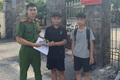 Gương sáng học đường: Hai học sinh nhặt được của rơi, trả lại người mất