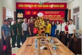 Lãnh đạo phường Kim Liên thăm hỏi, động viên Công an phường nhân kỷ niệm 80 năm Ngày truyền thống Công an nhân dân (19/8/1945 – 19/8/2025)