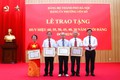 Phường Yên Sở: 23 Đảng viên vinh dự được trao Huy hiệu Đảng