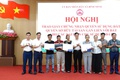 Xã Bình Minh trao giấy chứng nhận quyền sử dụng đất cho người dân