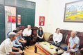 Lãnh đạo Phường Việt Hưng thăm, tặng quà người có công bị địch bắt tù đày nhân dịp kỷ niệm 80 năm Quốc khánh nước Cộng hòa xã hội chủ nghĩa Việt Nam (02/9/1945 - 02/9/2025)