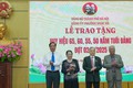 226 đảng viên phường Ngọc Hà nhận Huy hiệu Đảng đợt 2-9