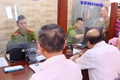 Công an xã Thanh Trì: Nỗ lực hỗ trợ trong công tác đổi thẻ đảng viên và chuẩn hóa dữ liệu đảng viên