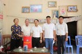 Đảng ủy, HĐND, UBND, Ủy ban MTTQ Việt Nam xã Bất Bạt đã tổ chức đoàn đi thăm, tặng quà mẹ Việt Nam anh hùng, người hoạt cách mạng, hoạt động kháng chiến bị địch bắt tù đày trên địa bàn xã.