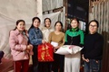 Xã Hồng Vân nhiều hoạt động chăm lo, hỗ trợ, tặng quà Tết cho các hộ cận nghèo, hộ có hoàn cảnh khó khăn để mọi người, mọi nhà đều có Tết