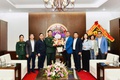 Phường Hồng Hà đã tổ chức các đoàn đến thăm hỏi, chúc mừng và tặng quà các đơn vị y tế trên địa bàn nhân dịp kỷ niệm ngày thày thuốc Việt Nam 27/02