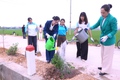 Hội LHPN xã Vân Đình ra quân trồng 350 cây xanh trên tuyến đường Man Xi