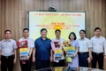 UBND phường Tây Hồ tổ chức trao quyết định về công tác cán bộ