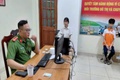 Công an phường Long Biên tạo thuận lợi cho học sinh làm thủ tục cấp căn cước, định danh điện tử