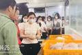 Trường Mầm non A Tứ Hiệp phối hợp cùng cha mẹ học sinh kiểm tra đột xuất đơn vị cung cấp thực phẩm Davicorp