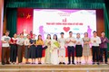 UBND XÃ QUỐC OAI TỔ CHỨC LỄ TRAO GIẤY CHỨNG NHẬN KẾT HÔN THEO MÔ HÌNH 