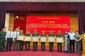 PHƯỜNG NGHĨA ĐÔ TỔ CHỨC LỄ TRAO HUÂN CHƯƠNG BẢO VỆ TỔ QUỐC CHO CÁN BỘ QUÂN ĐỘI NGHỈ HƯU