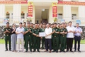 LÃNH ĐẠO XÃ ỨNG HÒA THĂM, ĐỘNG VIÊN TÂN BINH TẠI CÁC ĐƠN VỊ HUẤN LUYỆN.