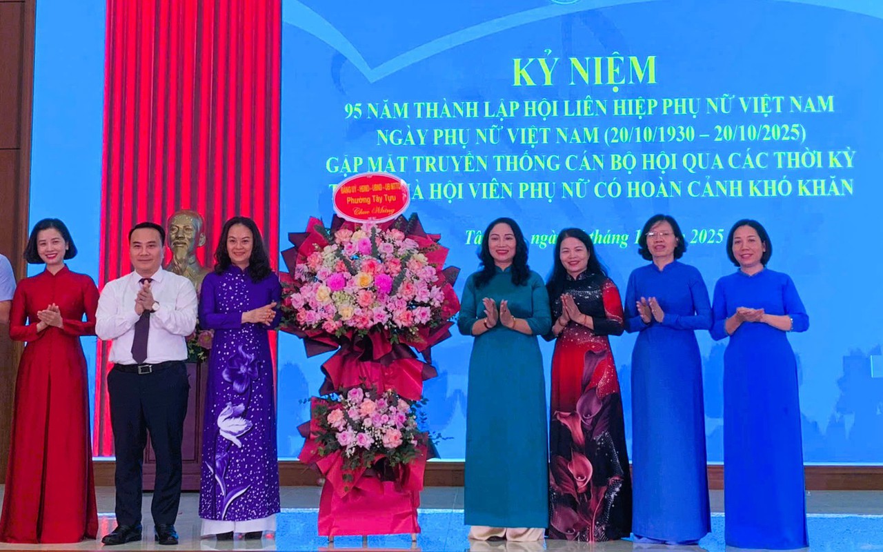 Hội Liên hiệp phụ nữ phường Tây Tựu gặp mặt kỷ niệm 95 năm Ngày thành lập Hội LHPN Việt Nam