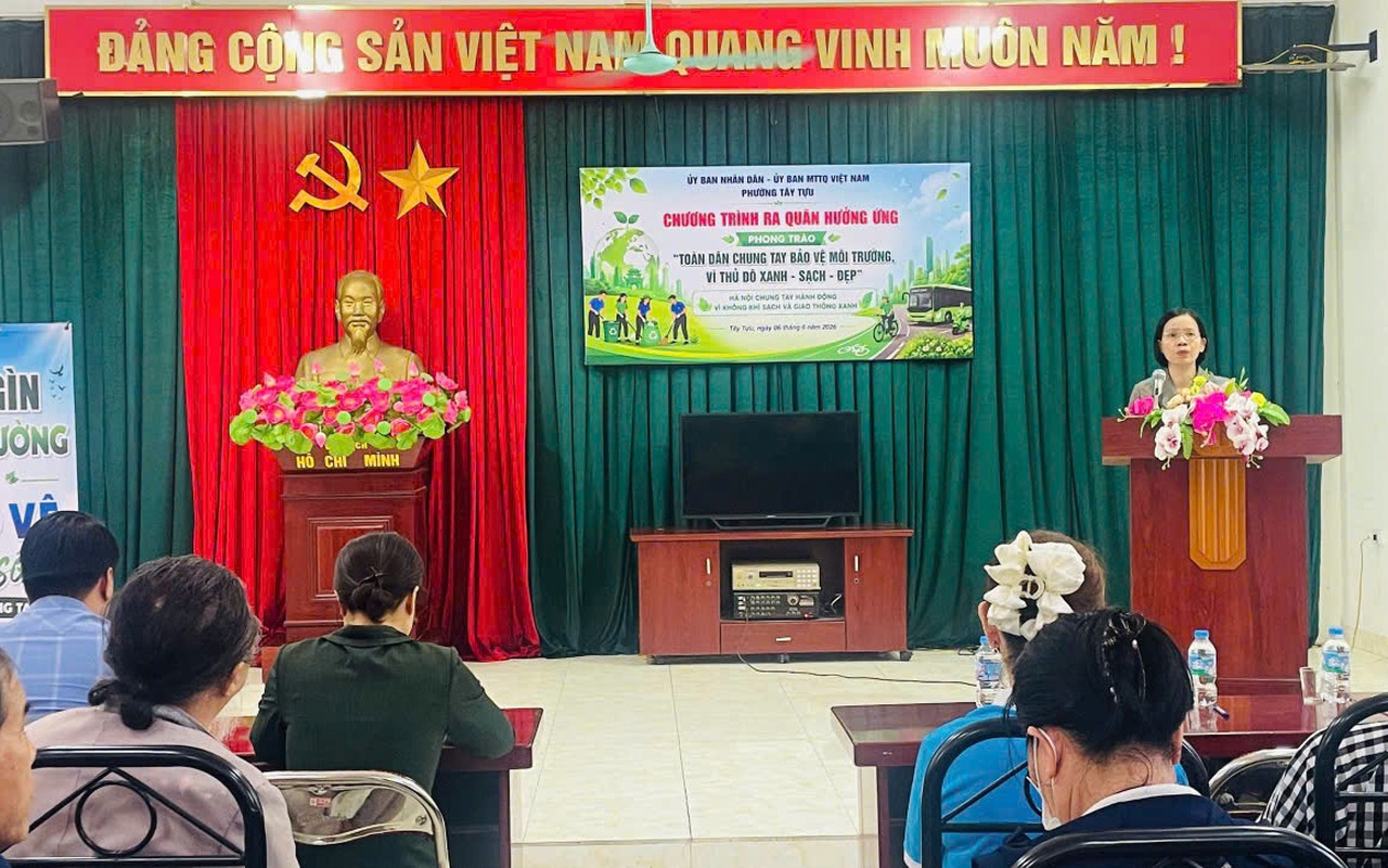 Phường Tây Tựu ra quân hưởng ứng phong trào thi đua “Toàn dân chung tay bảo vệ môi trường, vì Thủ đô xanh, sạch, đẹp”