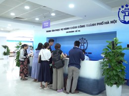 Hà Nội triển khai lấy số thứ tự trực tuyến trên ứng dụng iHanoi tại 12 chi nhánh Trung tâm Hành chính công