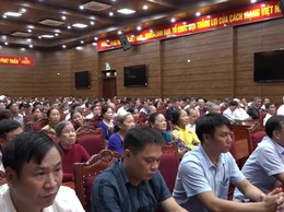 Lễ trao tặng huy hiệu Đảng xã Mỹ Đức