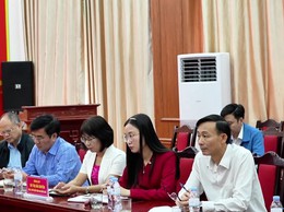 MỖI LÁ PHIẾU LÀ MỘT NIỀM TIN, MỘT TRÁCH NHIỆM ĐỐI VỚI XÃ, THỦ ĐÔ VÀ ĐẤT NƯỚC