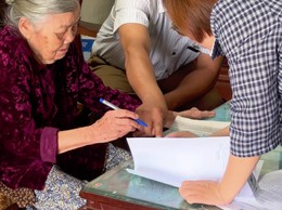 Hòa Lạc hỗ trợ thủ tục hành chính tại nhà cho người cao tuổi, gia đình chính sách!