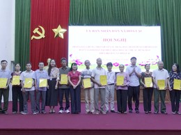 UBND xã Hòa Lạc nghe báo cáo tiến độ đăng ký đất đai, cấp giấy chứng nhận quyền sử dụng đất lần đầu và công tác vệ sinh môi trường trên địa bàn