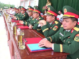 UBND xã Ứng Thiên, dự lễ tuyên thệ chiến sĩ, thăm hỏi, động viên tân binh nhập ngũ năm 2026 tại Trung đoàn 165