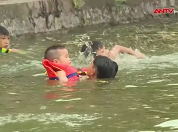 Công an thành phố Hà Nội tuyên truyền phòng chống đuối nước trẻ em trong mùa Hè