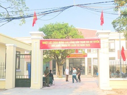 Thanh niên xã Song Phương hăng hái tham gia khám sơ tuyển sức khoẻ nghĩa vụ quân sự năm 2025.