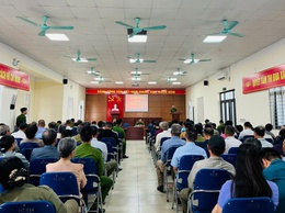 Công an phường Lĩnh Nam tổ chức hội nghị đánh giá tình hình an ninh trật tự và góp ý của cảnh sát khu vực trong công tác đảm bảo an ninh trật tự tại địa bàn cơ sở năm 2024.