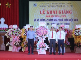 Trường Trung cấp nghề số 1 Hà Nội tổ chức Lễ khai giảng năm học mới 2024-2025 và kỷ niệm 42 năm Ngày Nhà giáo Việt Nam