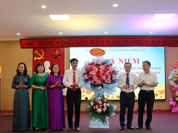 Xã Phúc Tiến tổ chức kỷ niệm 42 năm ngày Nhà giáo Việt Nam và đón Bằng công nhận trường Tiểu học đạt chuẩn Quốc gia mức độ 2.