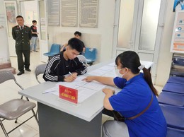 Hội đồng nghĩa vụ quân sự phường Hoàng Liệt tổ chức khám sơ tuyển nghĩa vụ quân sự năm 2025
