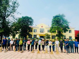 Tuyết Nghĩa: cán bộ và nhân dân tham gia tổng vệ sinh môi trường sau cơn bão số 3 hưởng ứng cuộc thi 